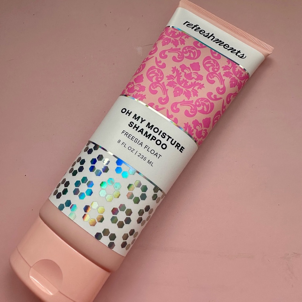 Refreshments Oh My Moisture Shampoo